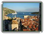 North wall * North wall, old port, and the city of Cavtat in te distance * 800 x 600 * (131KB)