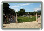 Dr Franjo Tuđman square * Dr Franjo Tuđman square is a new center of activities in Makarska.  It has many artifacts and food stands, as well as a variety of restaurants. * 800 x 531 * (81KB)